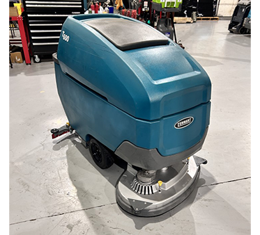 Used Tennant T300E Battery-operated floor scrubber