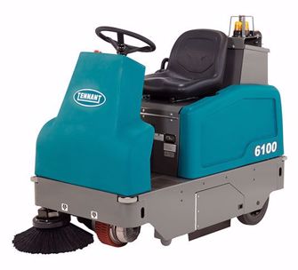 Tennant 6100 small ride on floor sweeper